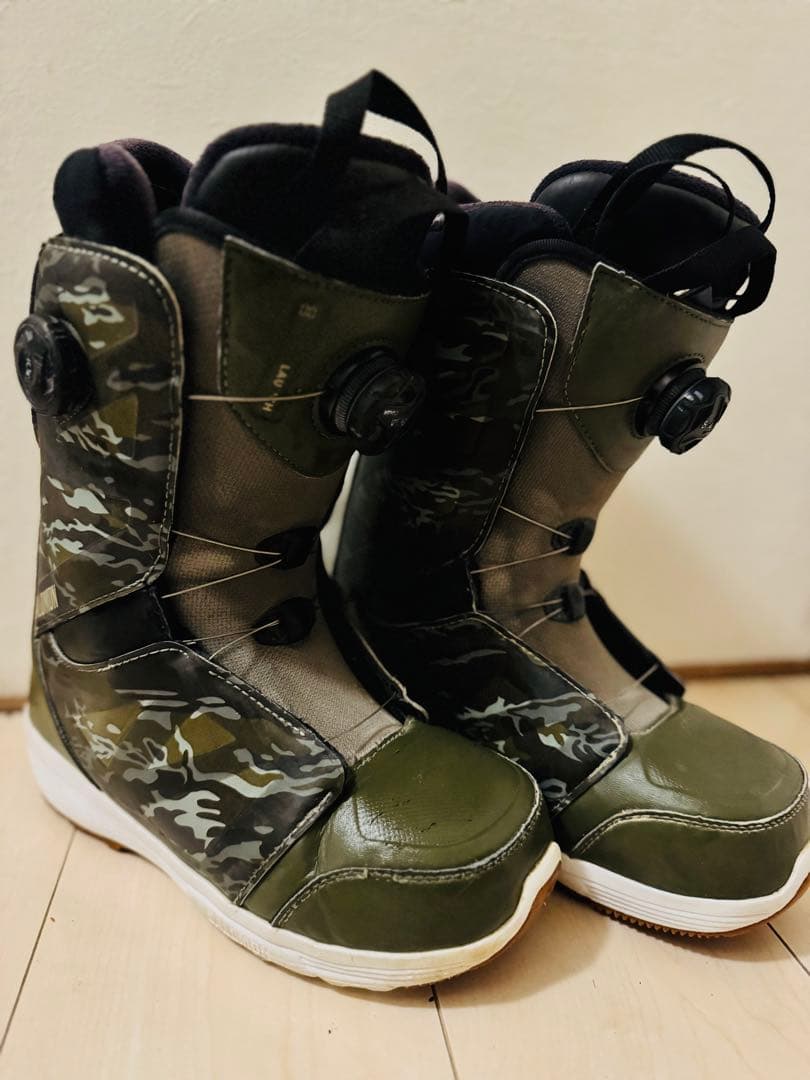 値下げしました。Salomon スノーボードブーツ BOA