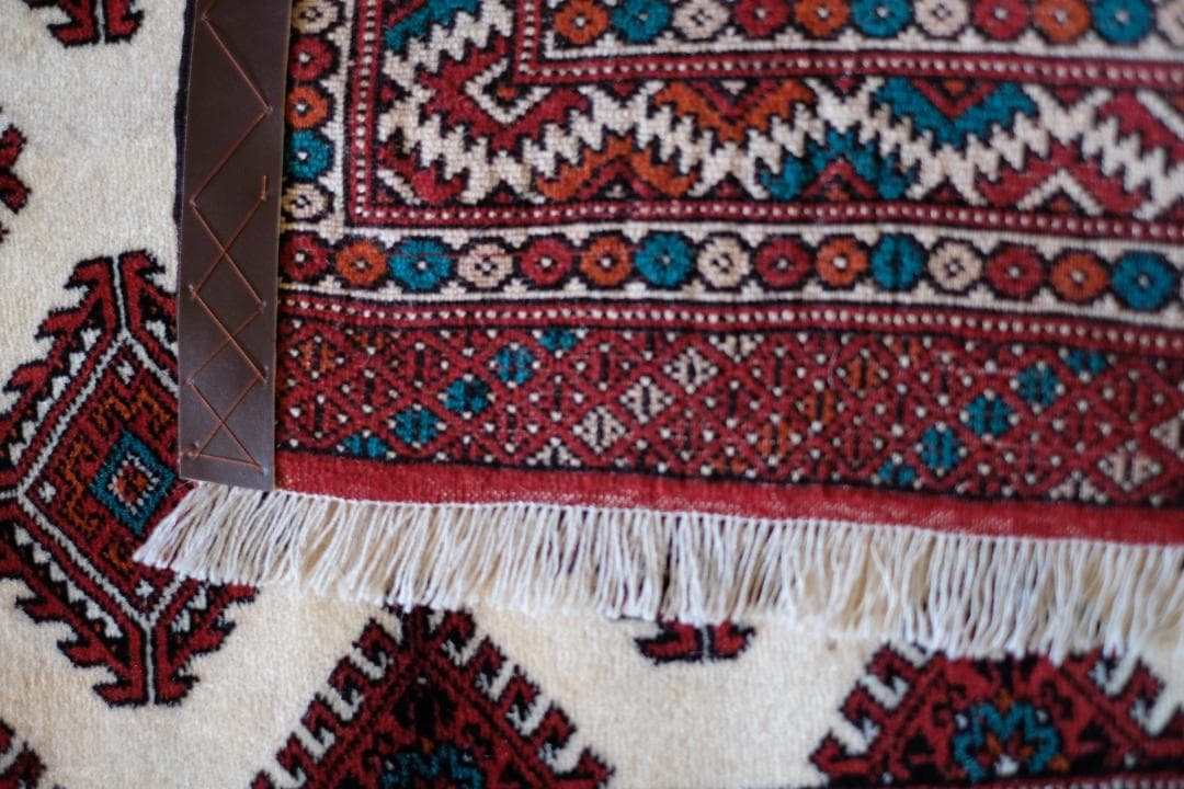 トルクメンラグ　turkmen rug　新品同様　トライバルラグ
