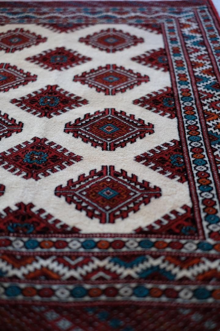 トルクメンラグ　turkmen rug　新品同様　トライバルラグ