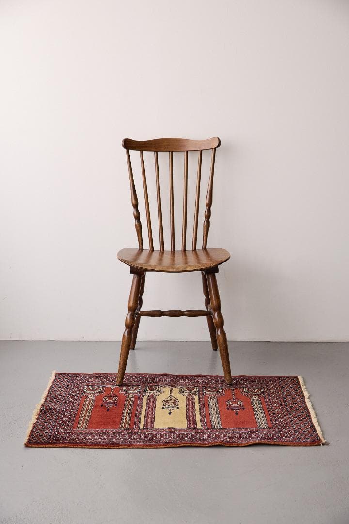 ヴィンテージラグ　トライバルラグ　パキスタン産（94×65cm）赤　黄　紺　黒