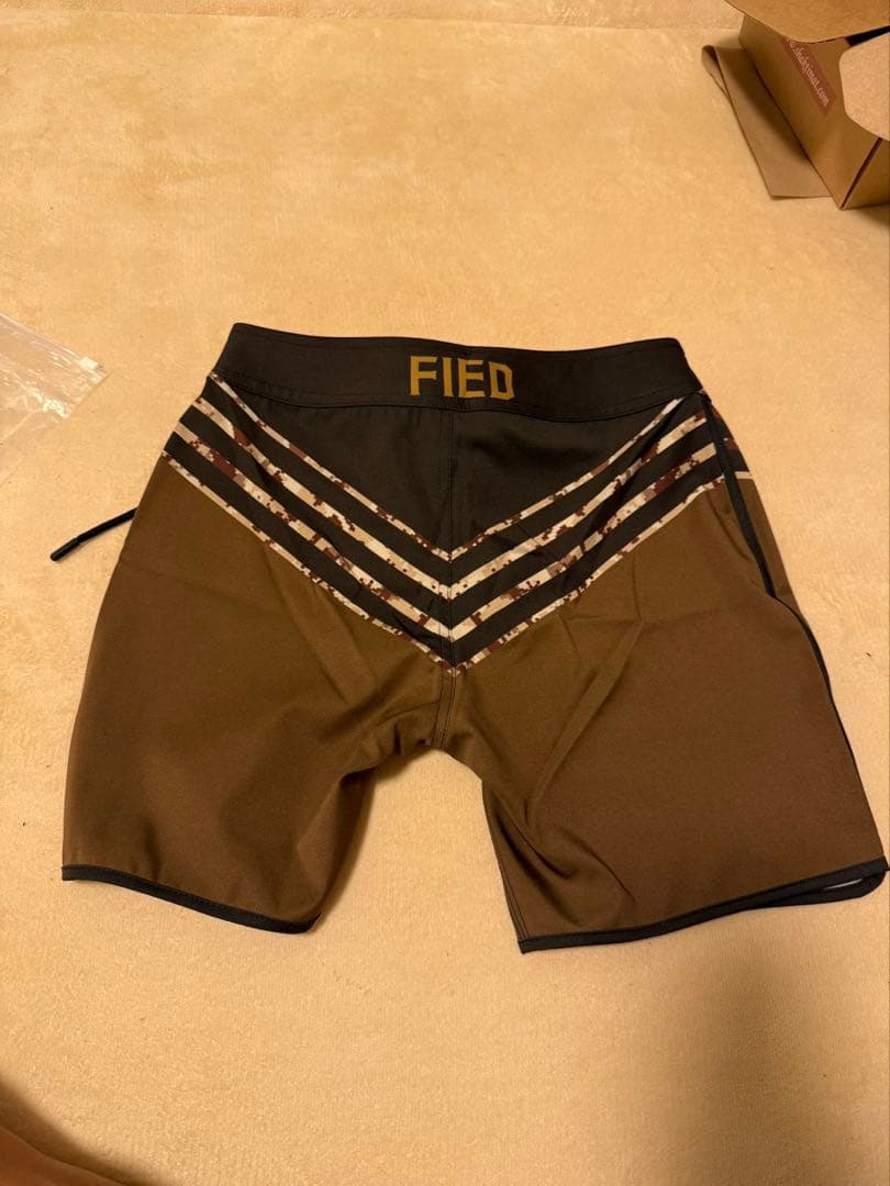 ファイドFIEDサーフパンツ/フィジーク/ステージショーツ28サイズ
