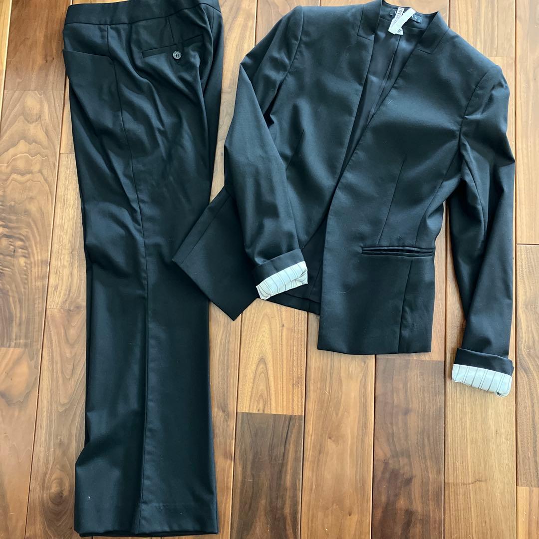 最終お値引きtheory ブラックパンツスーツ サイズ0