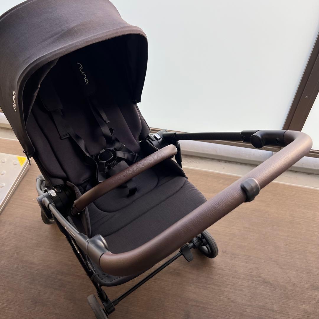 【2525（＾＾）】nuna IXXA next キャビア ベビーカー