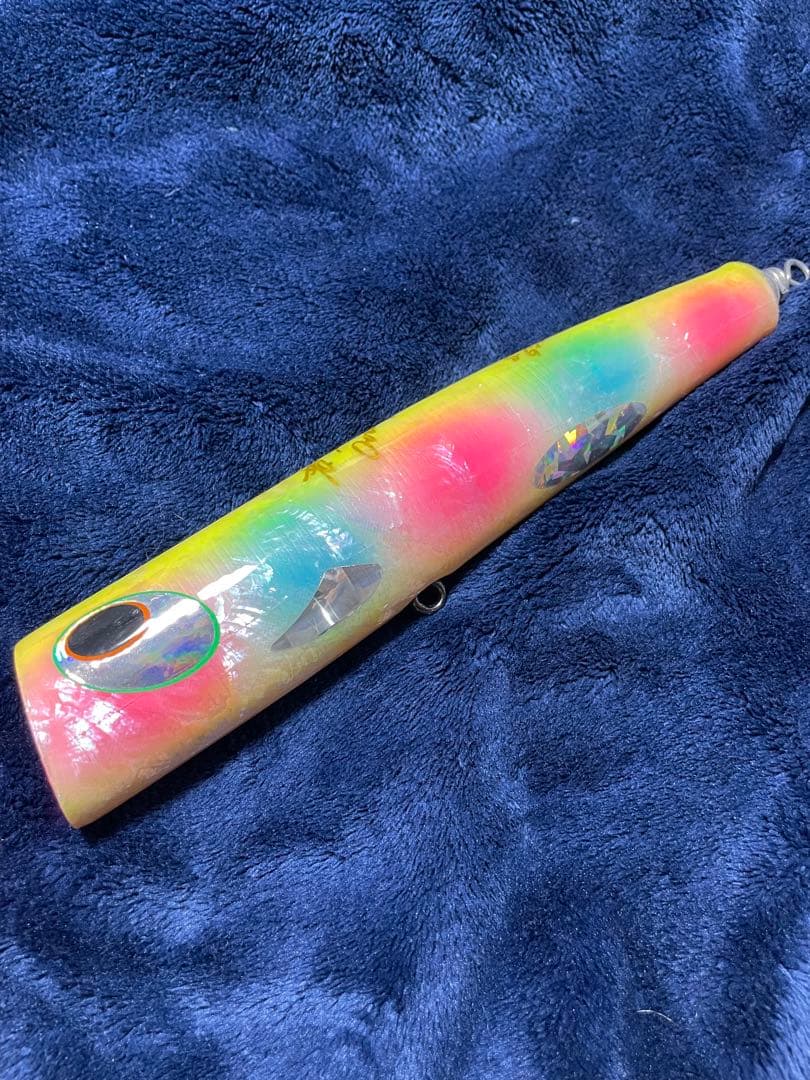 貝田ルアー　オーバル　230 cbone カーペンター　ビーコン