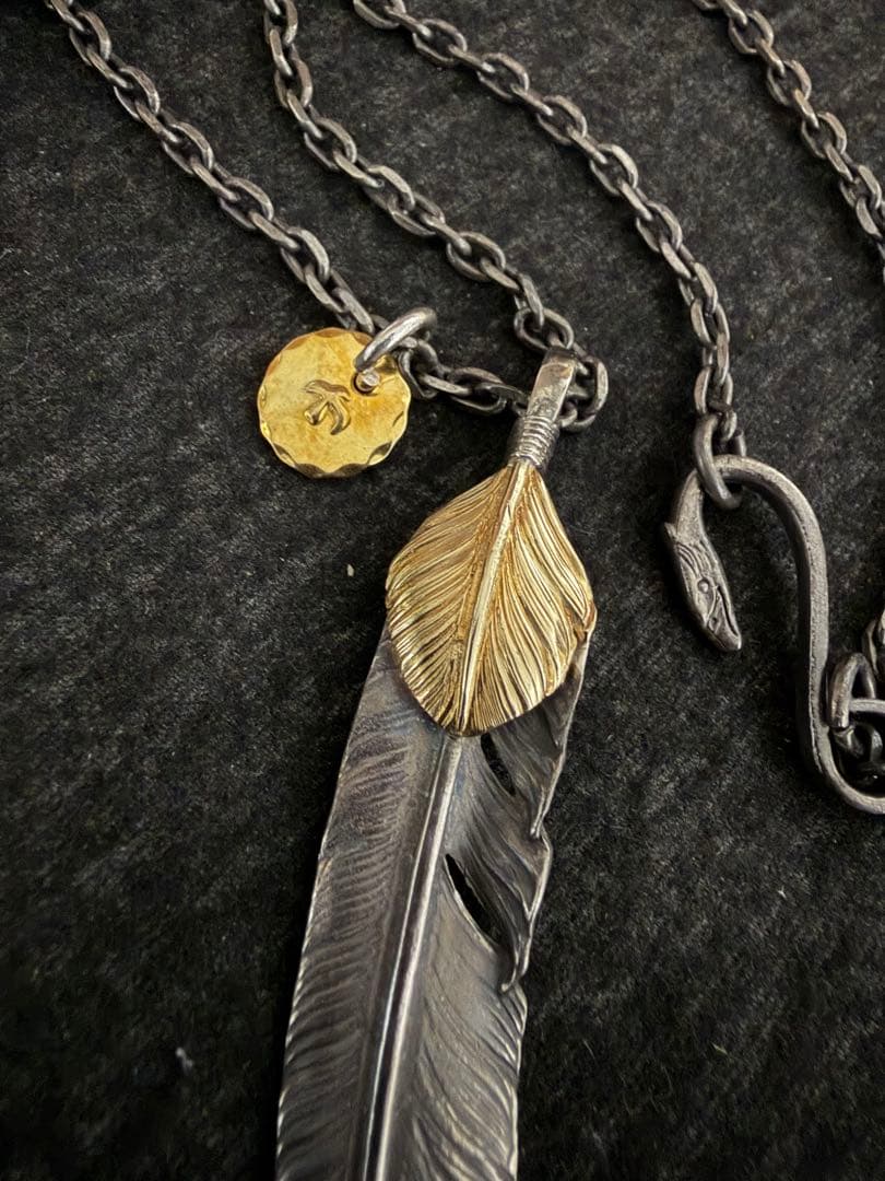 ゴローズ　上金特大フェザー　金イーグルメタル　細角チェーン