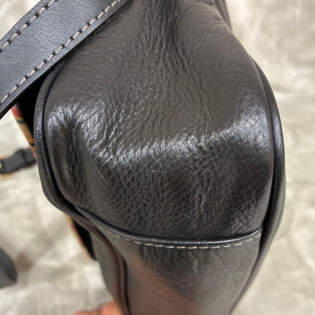 ポールスミス ショルダーバッグ クラシックマルチストライプ シボ革 レザー 黒