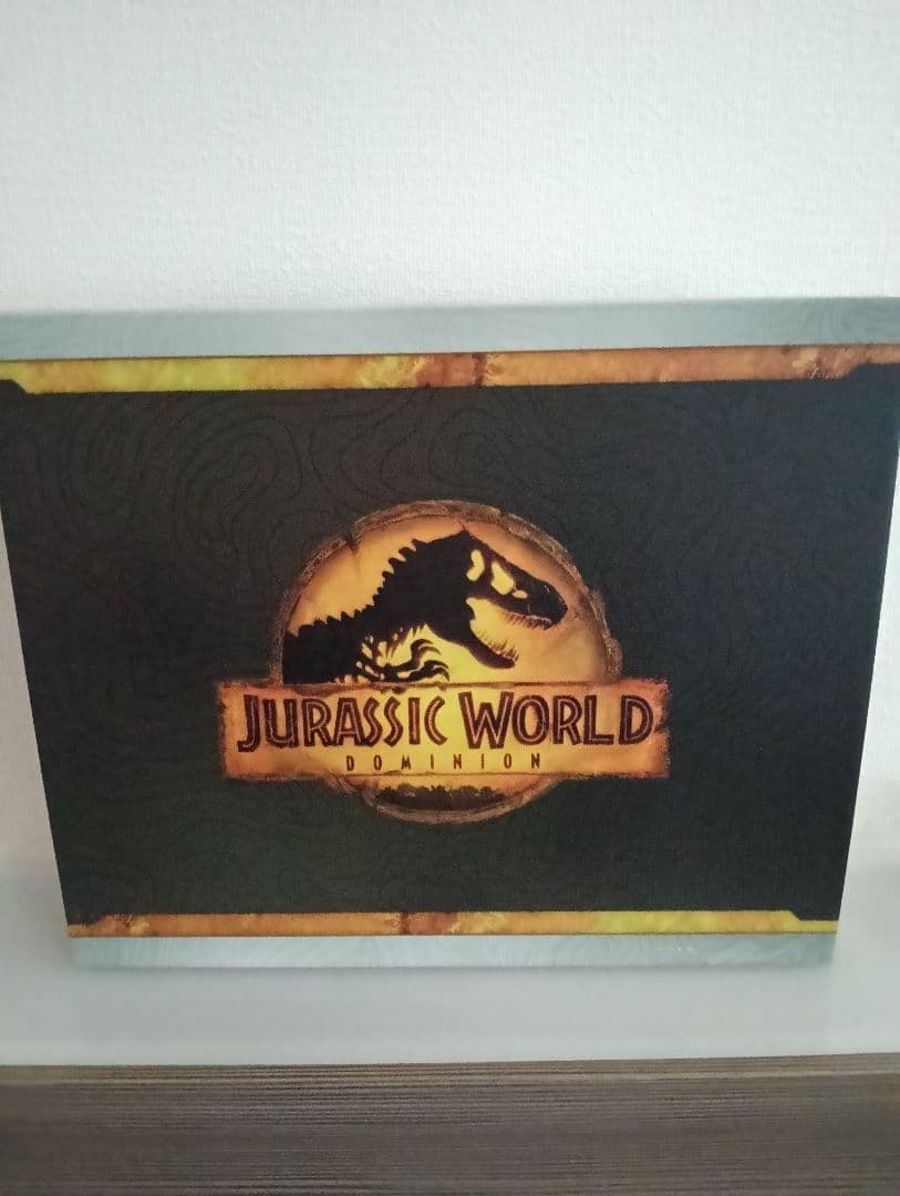 ジュラシックワールド　メタルワーニングサイン　スケールプロップレプリカ