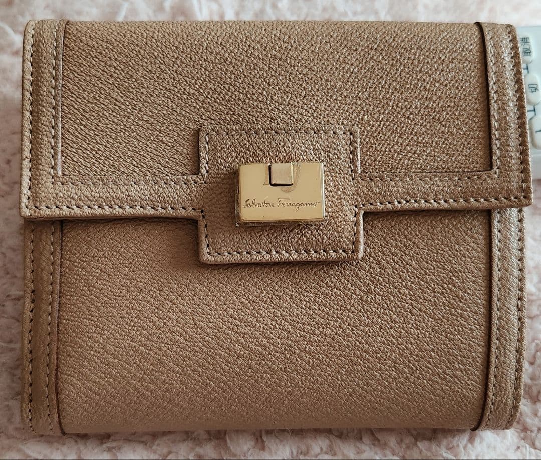 Ferragamo　財布