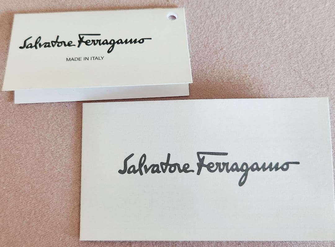 Ferragamo　財布