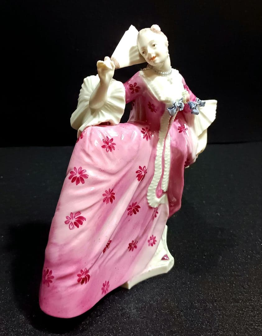 【希少】ニンフェンブルク フィギュリン ピンクドレス 貴婦人像