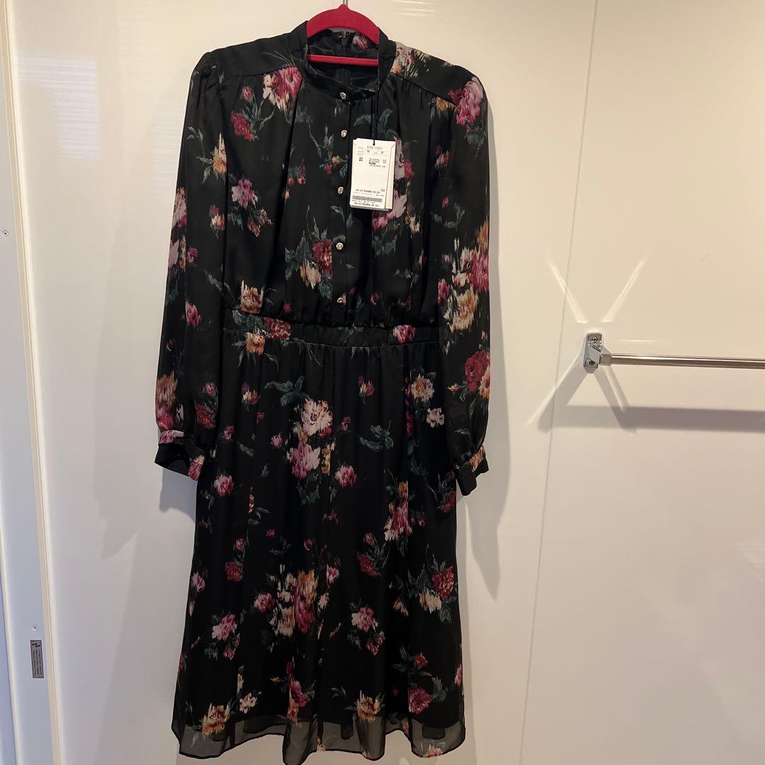 MORABITO 花柄シフォンワンピース