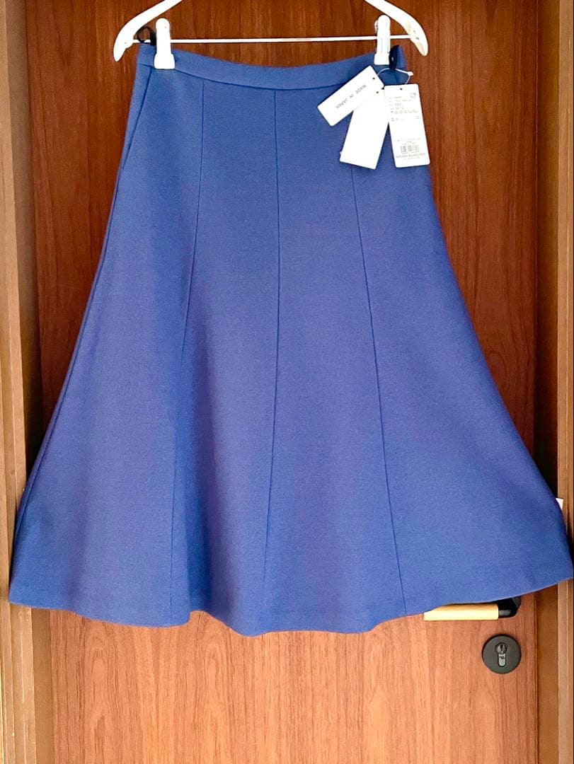 新品 アンタイトルウールフレアースカート UNTITLED