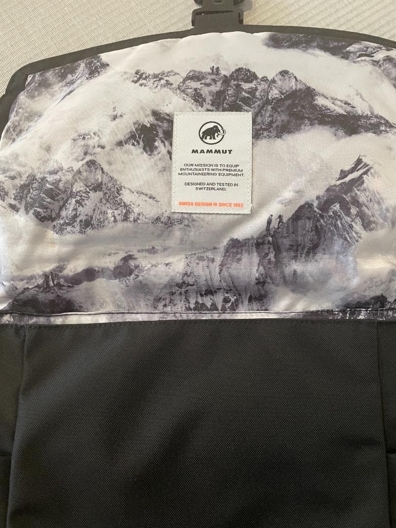 MAMMUT メッセンジャーバッグ ブラック