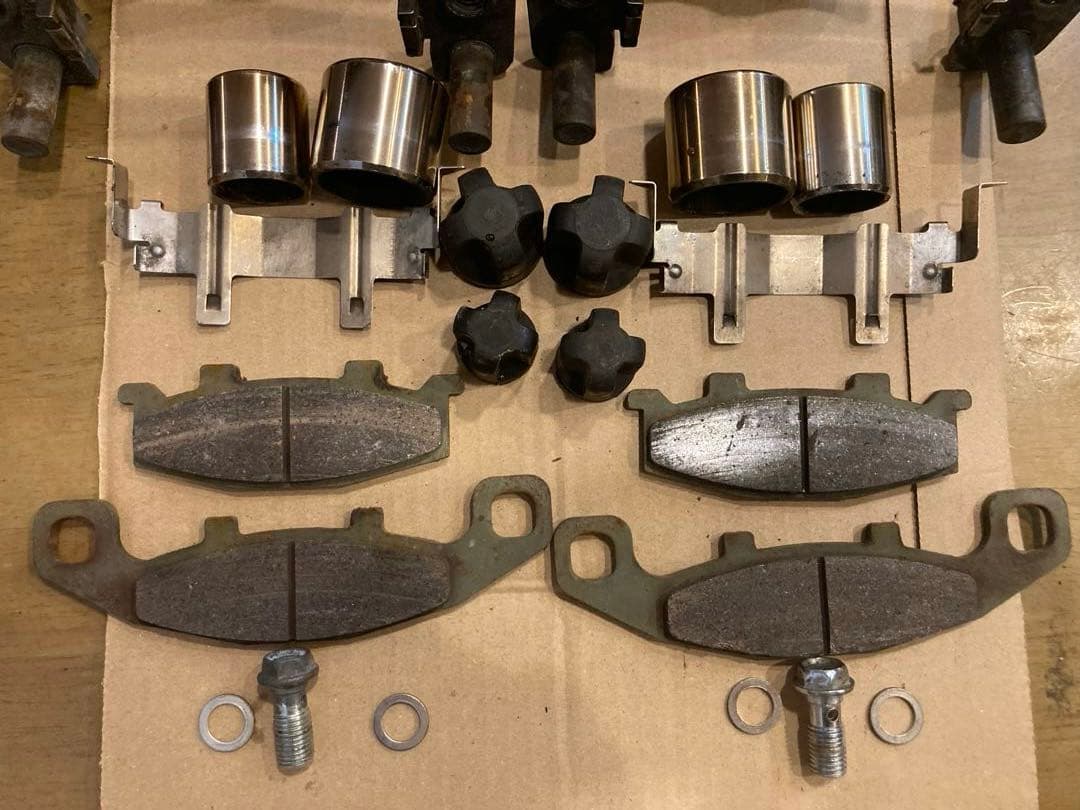 整備済　オーバーホール済 ゼファー400 750 フロントキャリパー OH