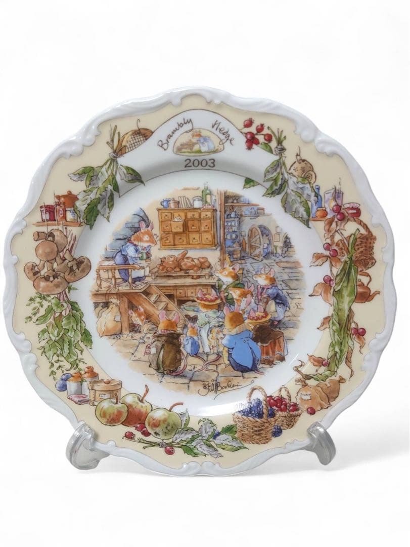 ロイヤルドルトン　ブランブリーヘッジ　2003 イヤープレート