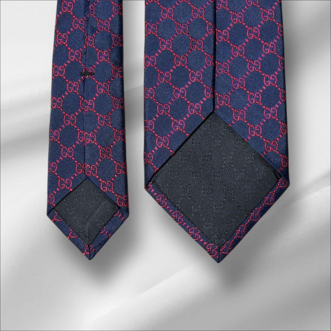 【超美品】グッチ 現行 ロゴ総柄 GG柄 ネイビー レッド メンズ ネクタイ