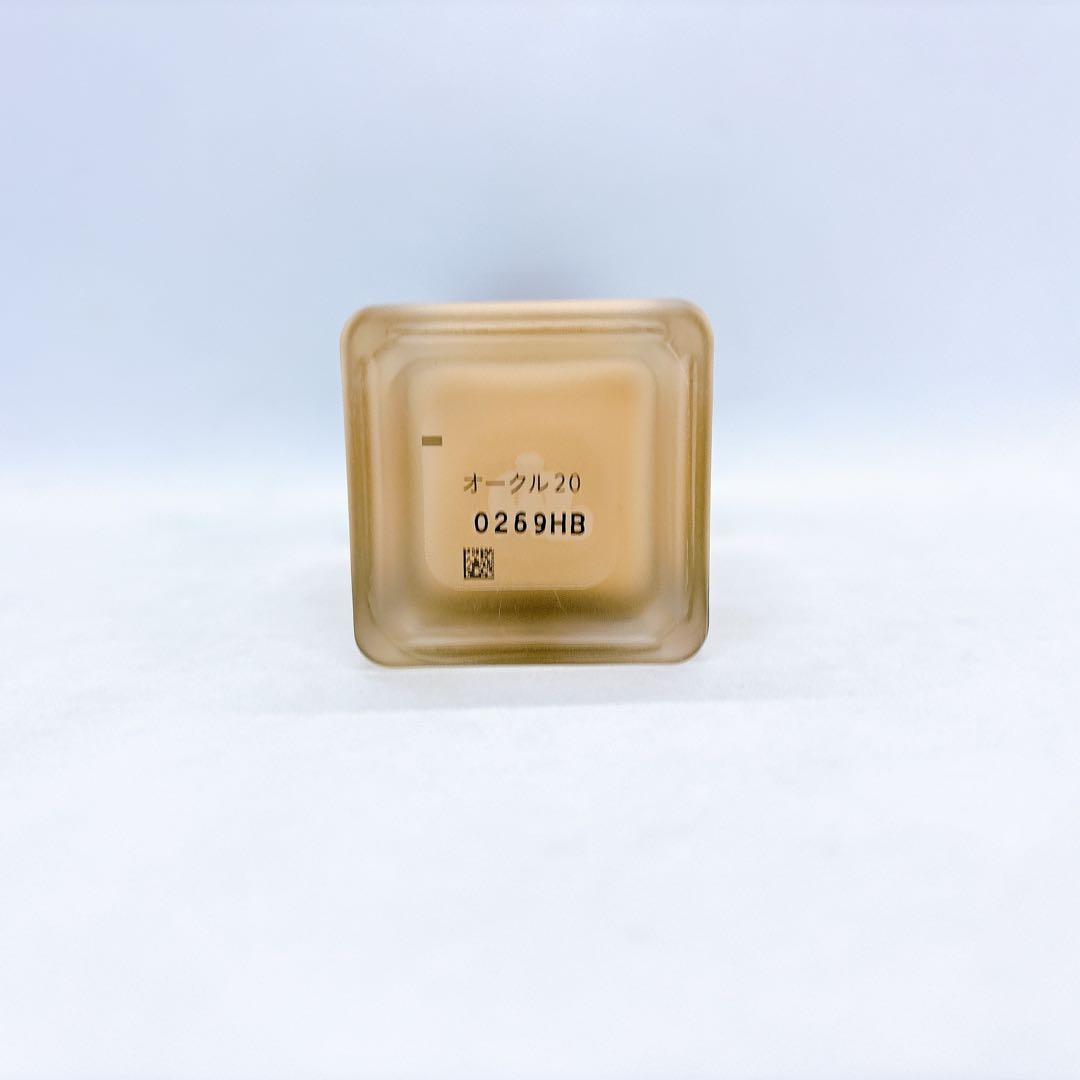 クレ・ド・ポー ボーテ　タンフリュイドエクラ マット　オークル20 35ml