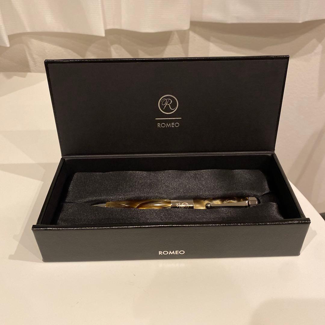 ROMEO No.3 ボールペン 細軸 イタリアングレー ガンメタル