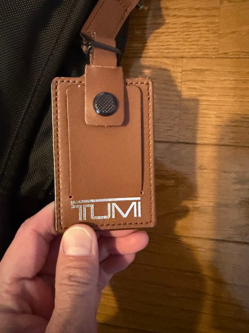 TUMI 韓国限定　ブラウン 使用感あり