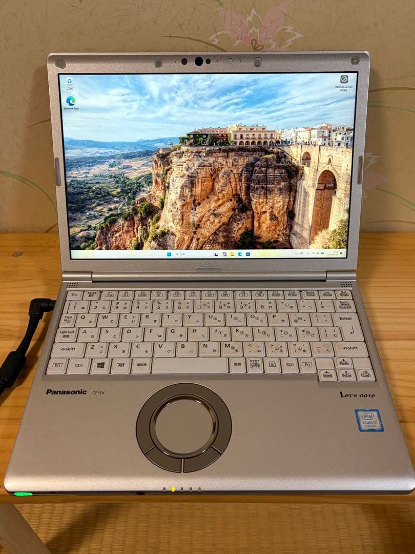 パナソニックLet’snote CF−SV7MDHLC 11Pro初期化済み16