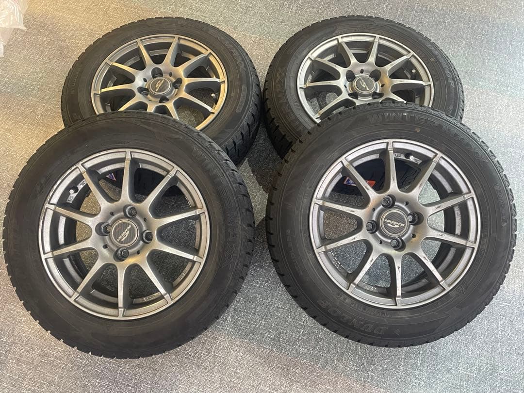 アクア　スタッドレス　165 70r 14 22年製