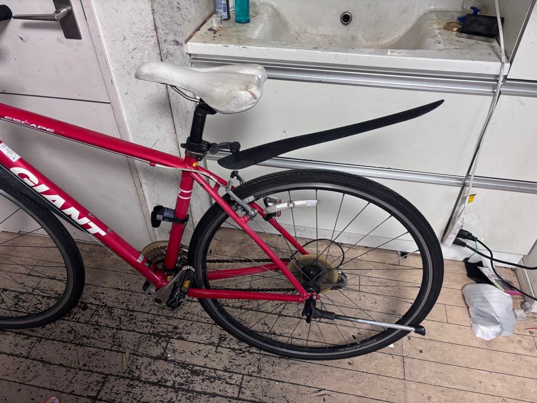 GIANT ESCAPE クロスバイク 赤