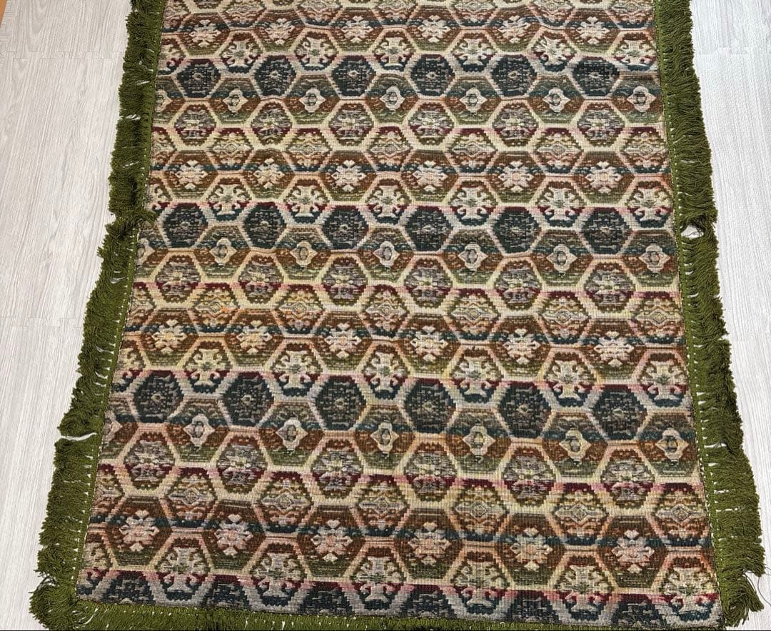 ヴィンテージ　絨毯　レトロ　ラグ　カーペット