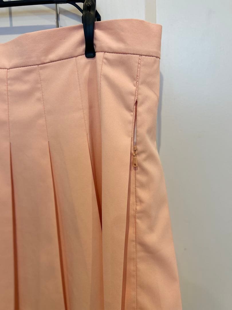 リンドバーグ上下ゴルフ2着セット　セーターとスカートピンクM上品可愛い暖かいお得