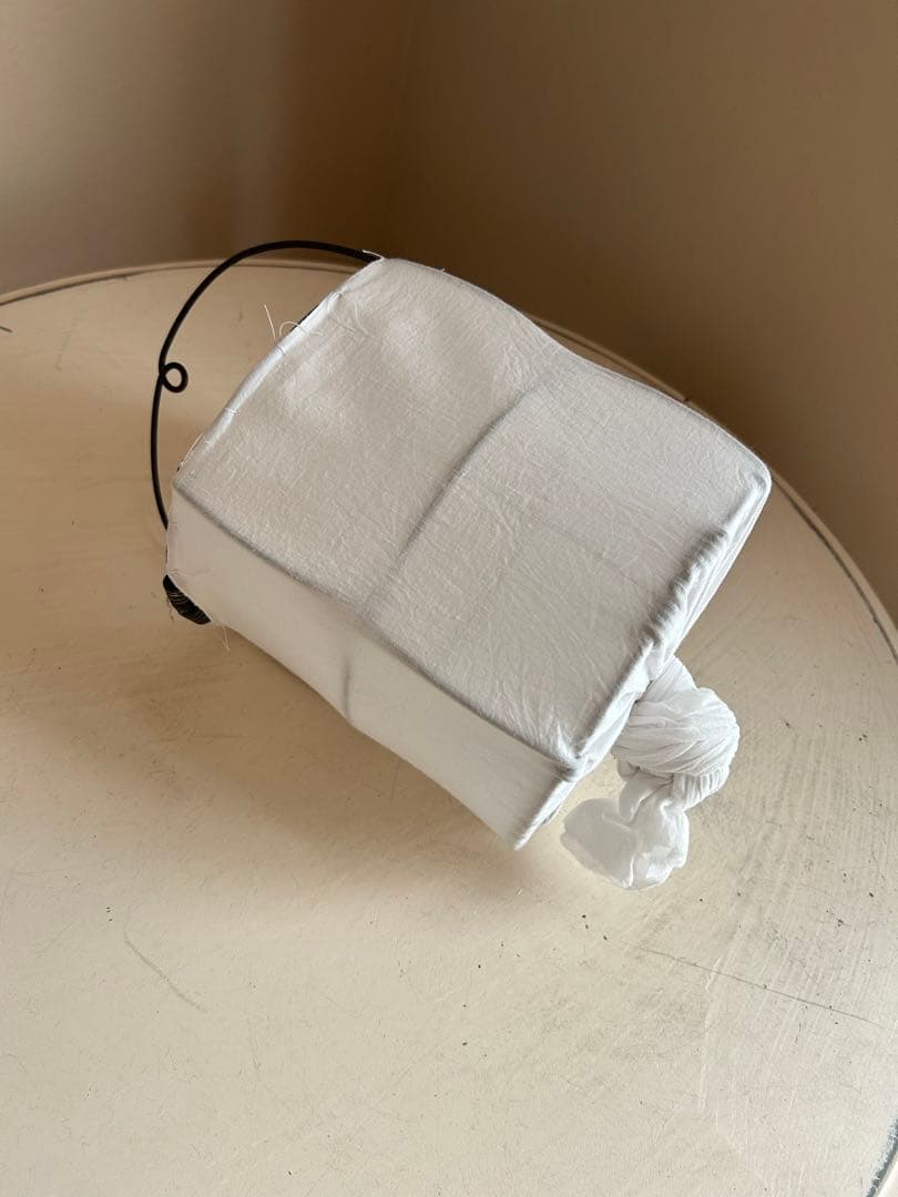 メゾンドバカンス 白色の小さい方