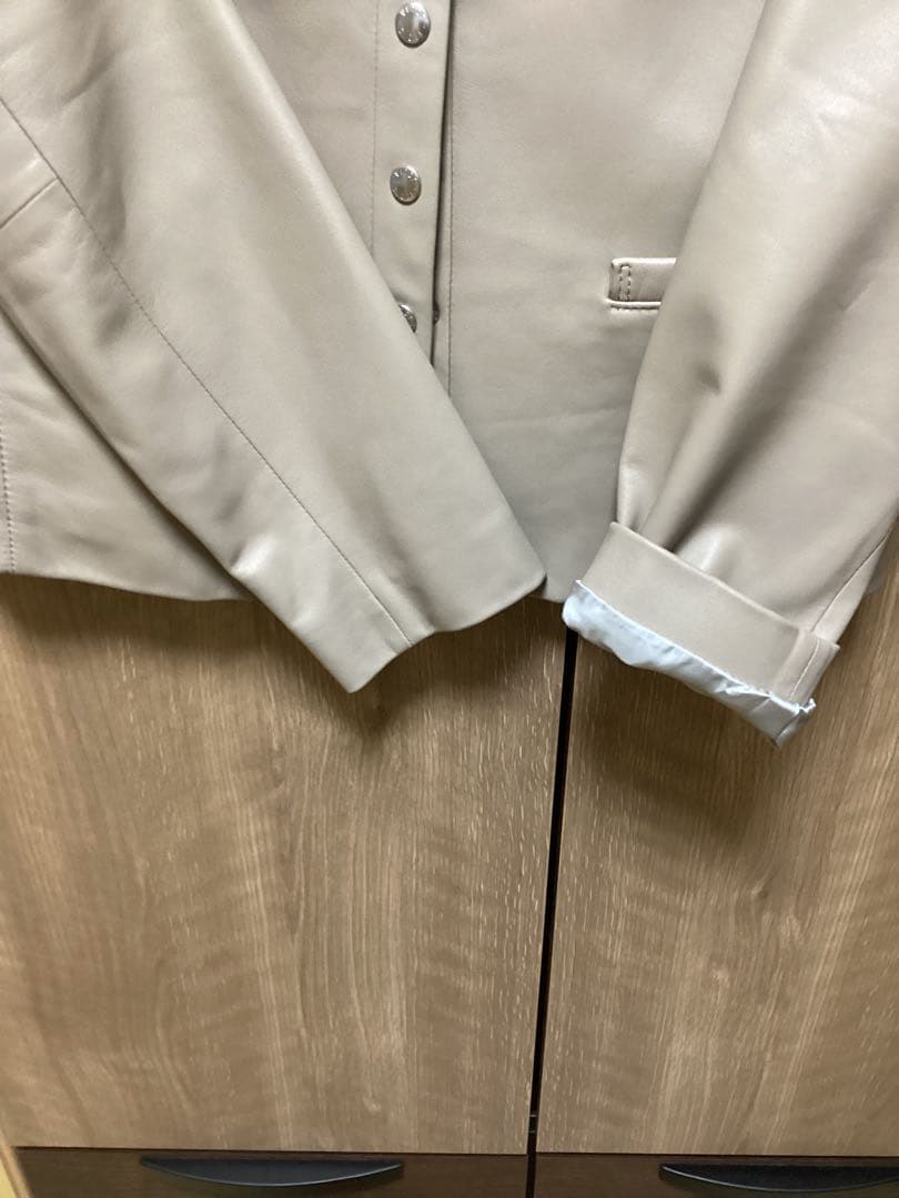 23区【中村アンさん着用】シープレザーノーカラージャケット　ベージュ系　38