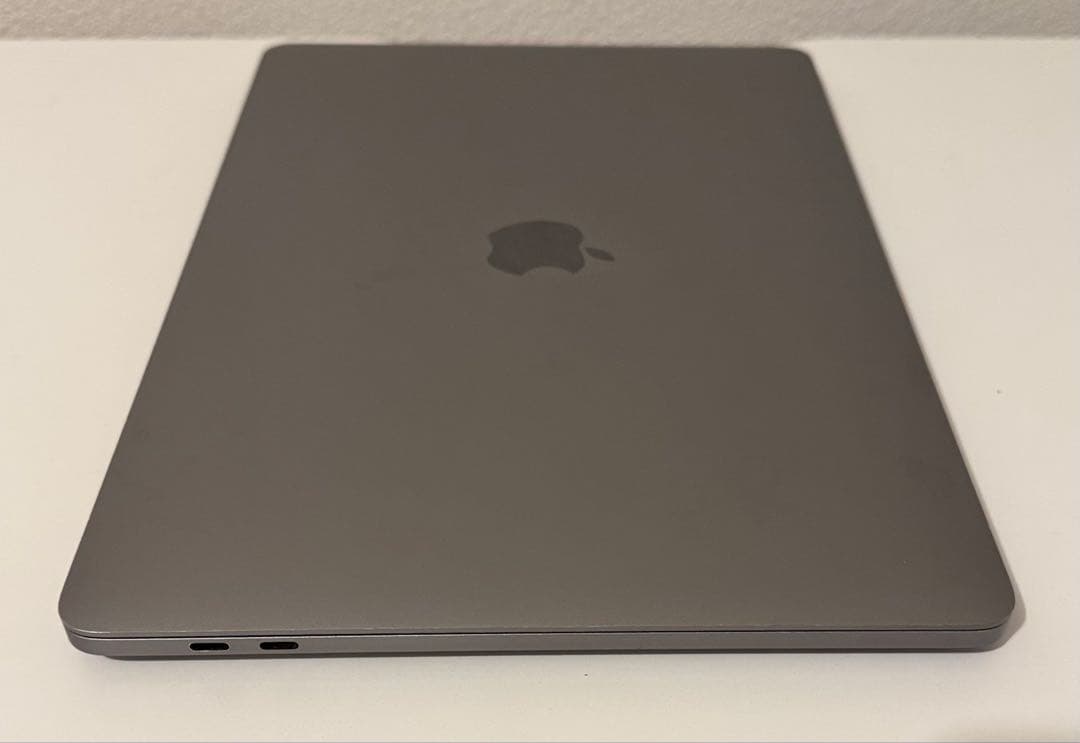 美品 Macbook Pro 2020 13インチ M1 Office付ける