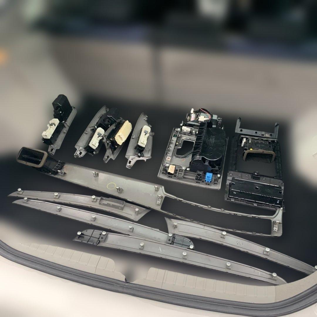 トヨタ　18クラウン　純正インパネセットスイッチ付 グレー　動作確認済み 中古品