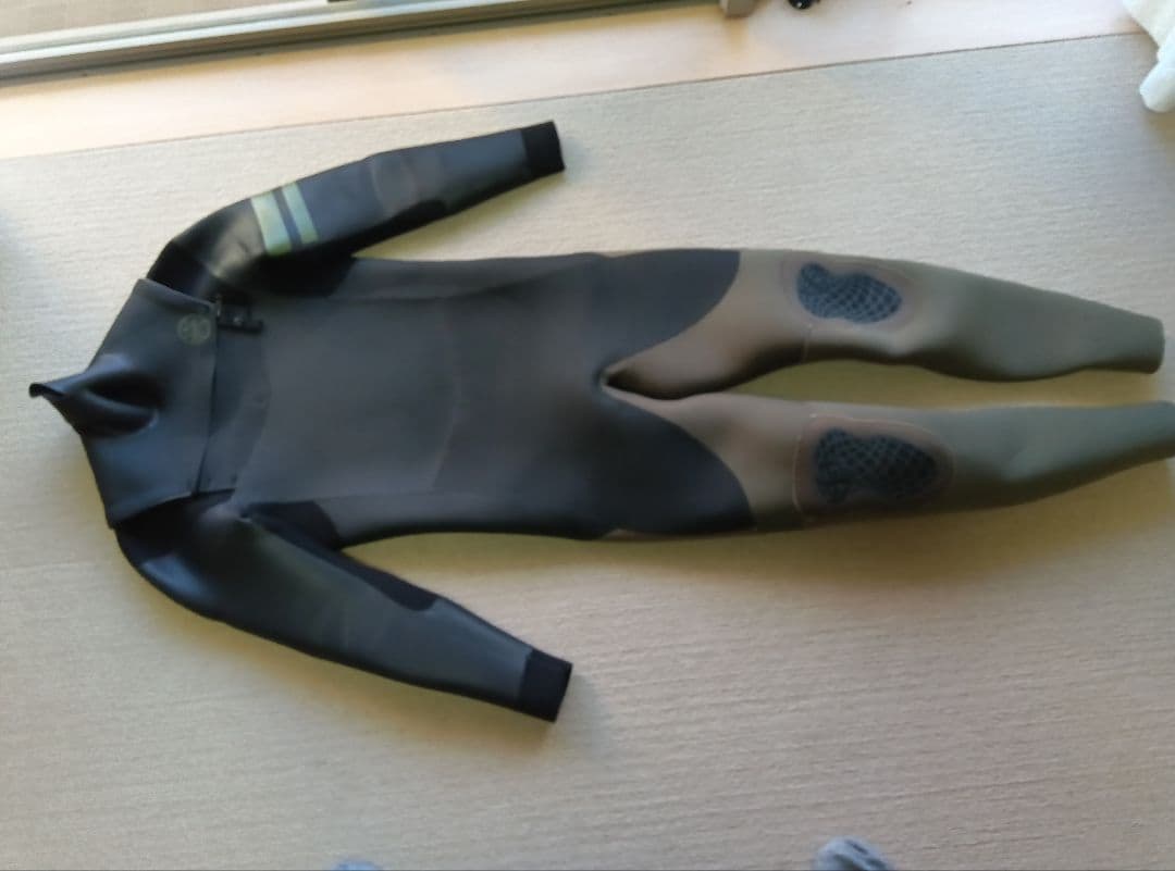 Fellowチェストジップセミドライ ５ミリ×３ミリサイズLB