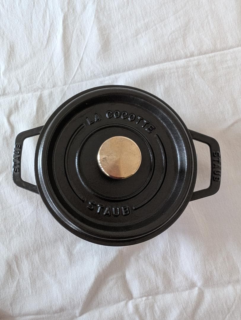 ストウブ staub ピコココット ラウンド 16cm ブラック