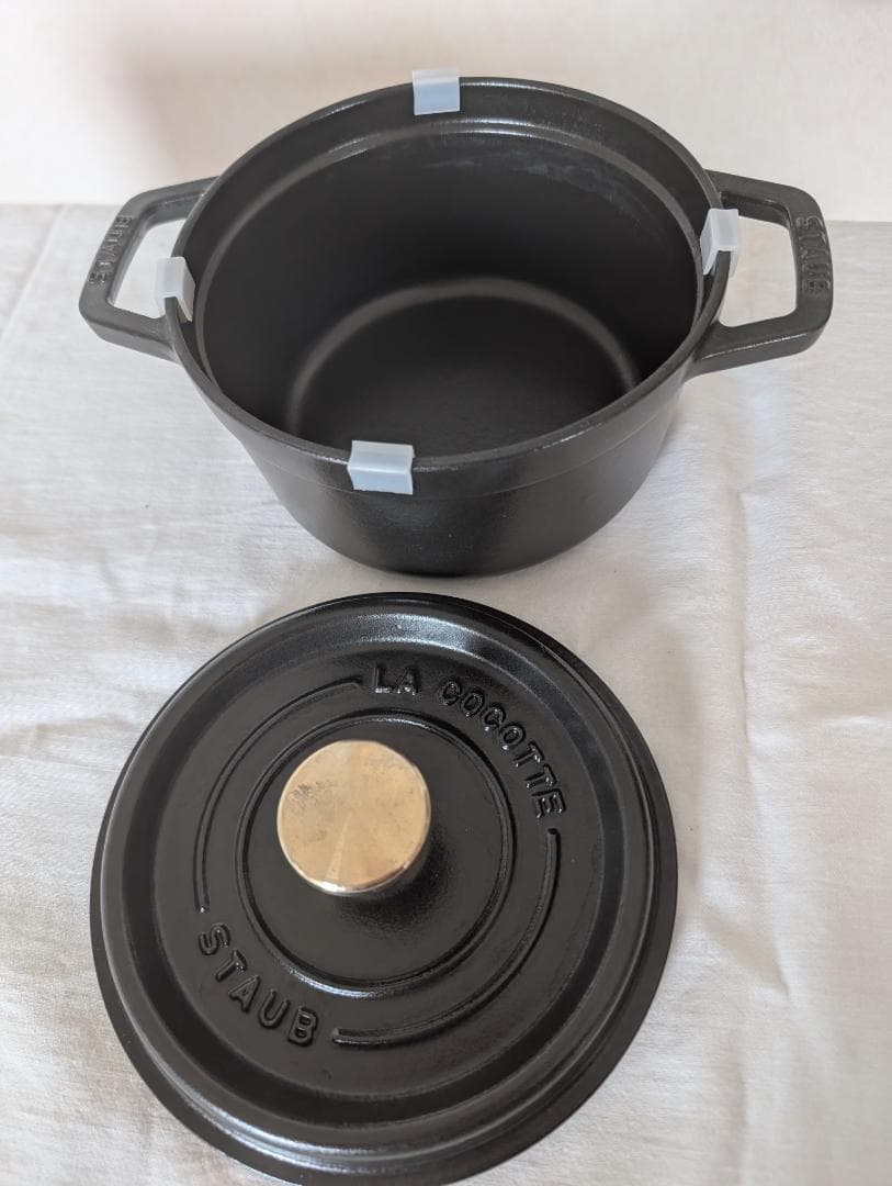 ストウブ staub ピコココット ラウンド 16cm ブラック