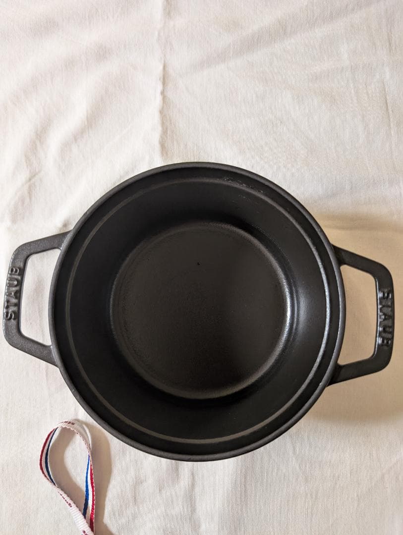 ストウブ staub ピコココット ラウンド 16cm ブラック