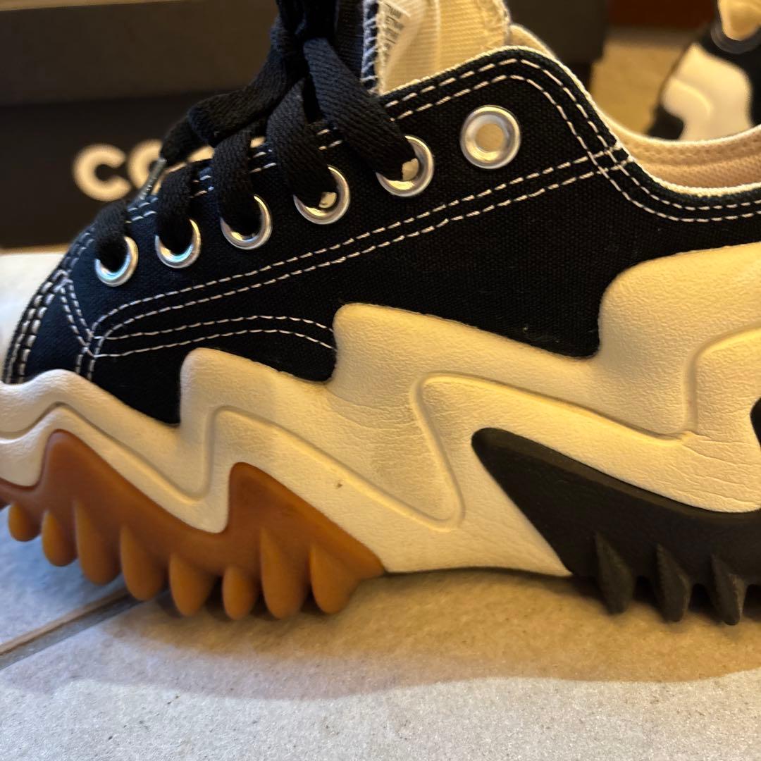 コンバースランスターモーション　ローカット黒22.5センチ