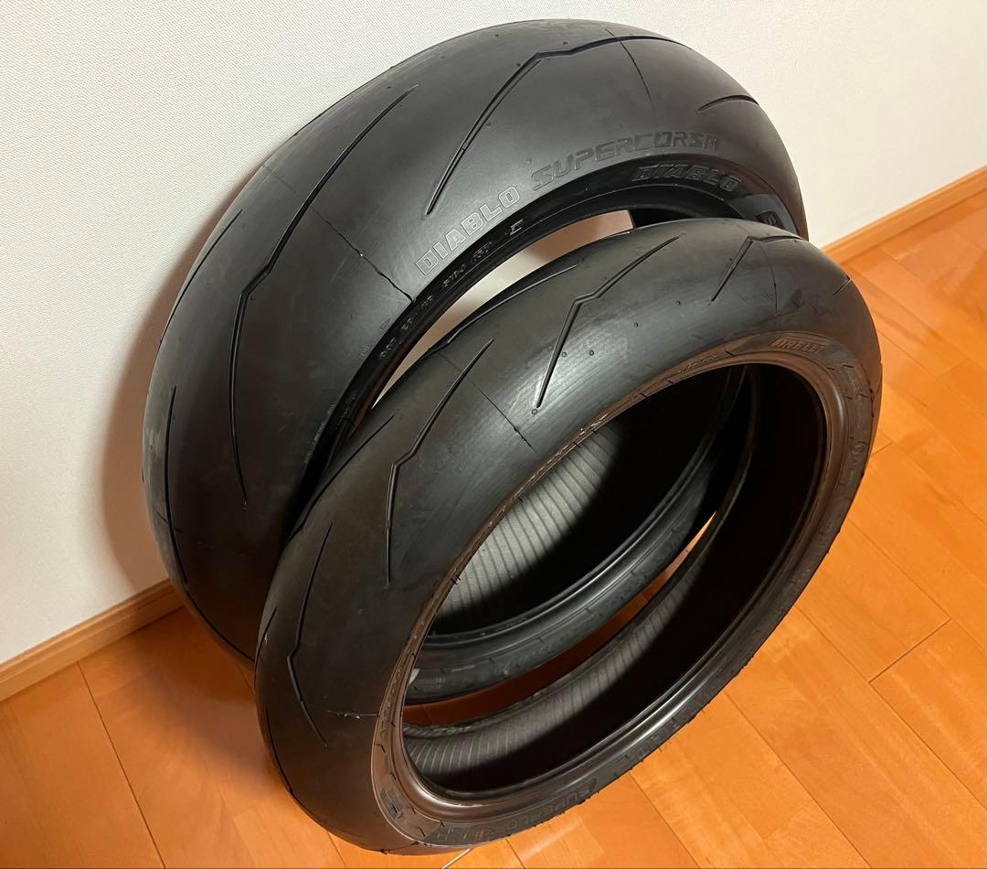 スーパーコルサV3SP前後セット120/70, 200/55未使用 バイクタイヤ