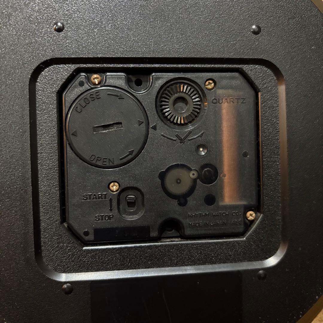 EMUAIR ステンド風　ウォールクロック　壁掛時計　8MG746EJ