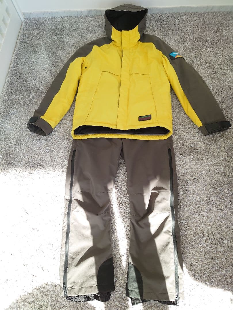 PRADA SPORTS　スキーウェア　ジャケット/パンツ　セットアップ