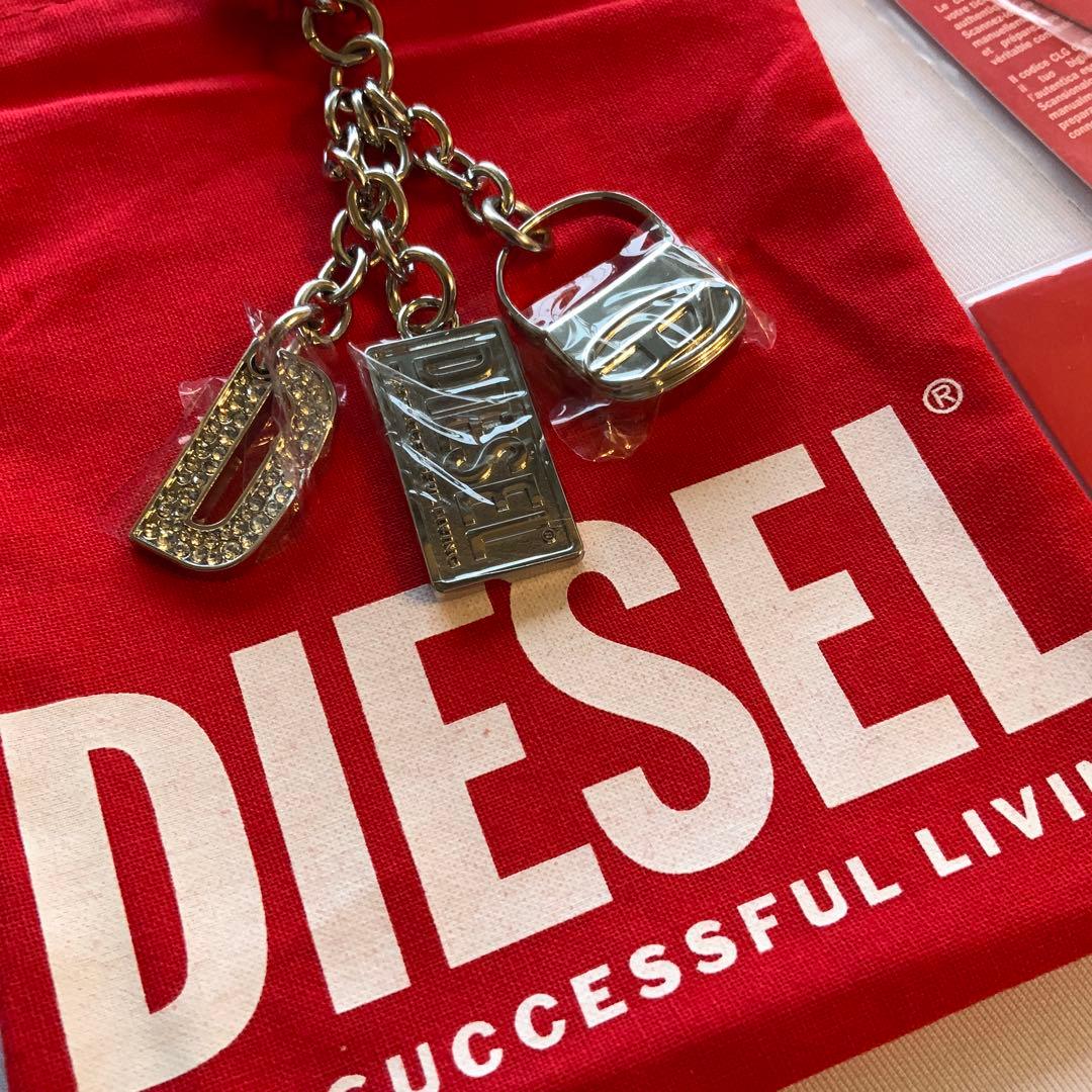 DIESEL　メタル キーリング　シルバートーン　X10209　純正保存袋付き