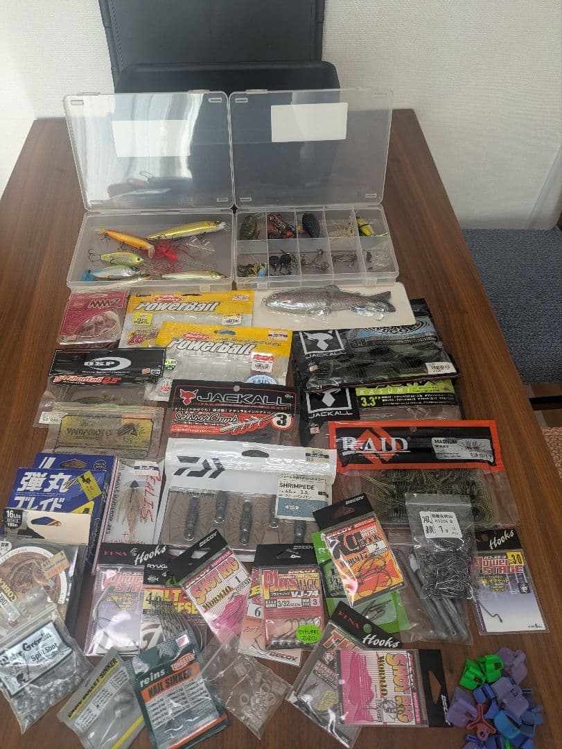 【激安】バス釣り引退セット 2　まとめ売り ルアー/ワーム/針/テグス 等々