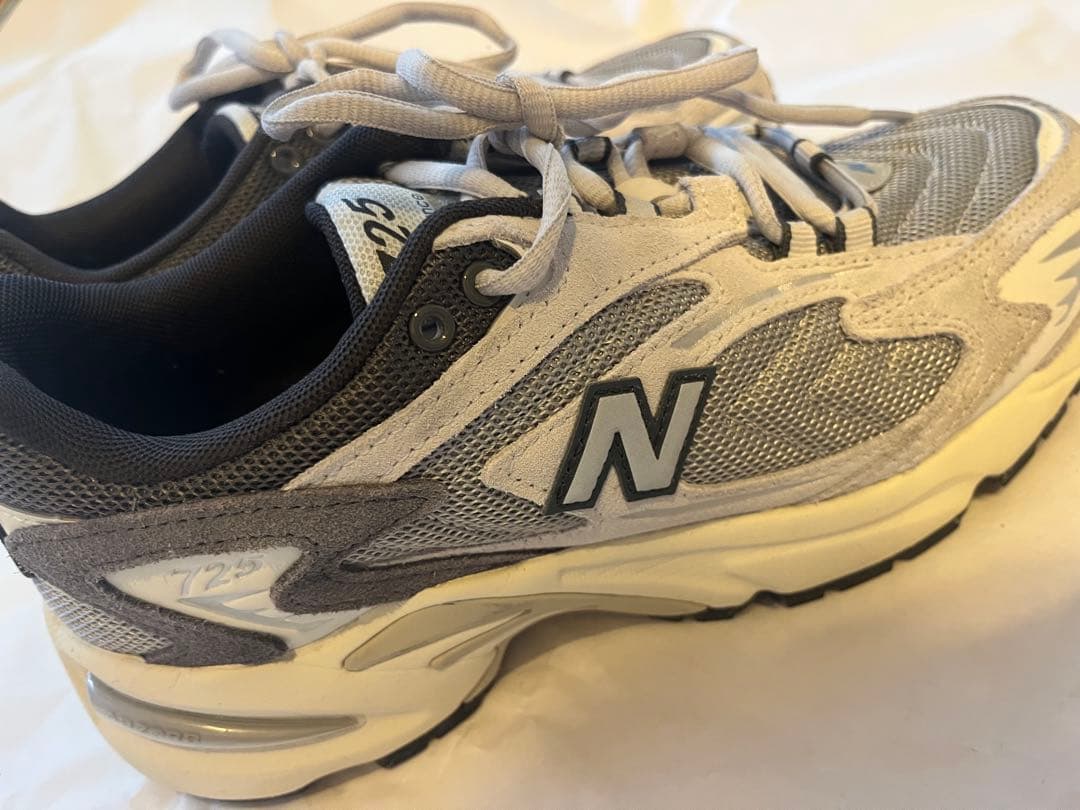 NewBalance ML725CK:White/gray グレー　24.5美品