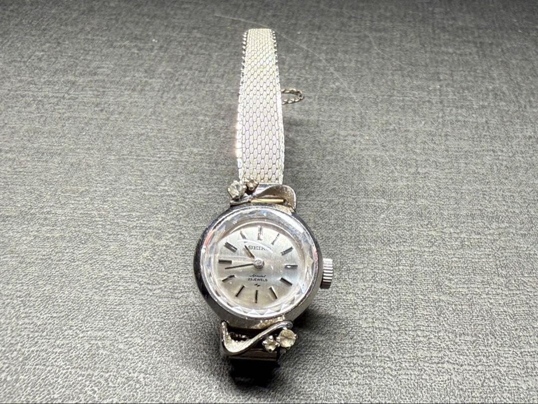 ヴィンテージ SEIKOレディース腕時計 14k WG 23石 手巻式 可動品