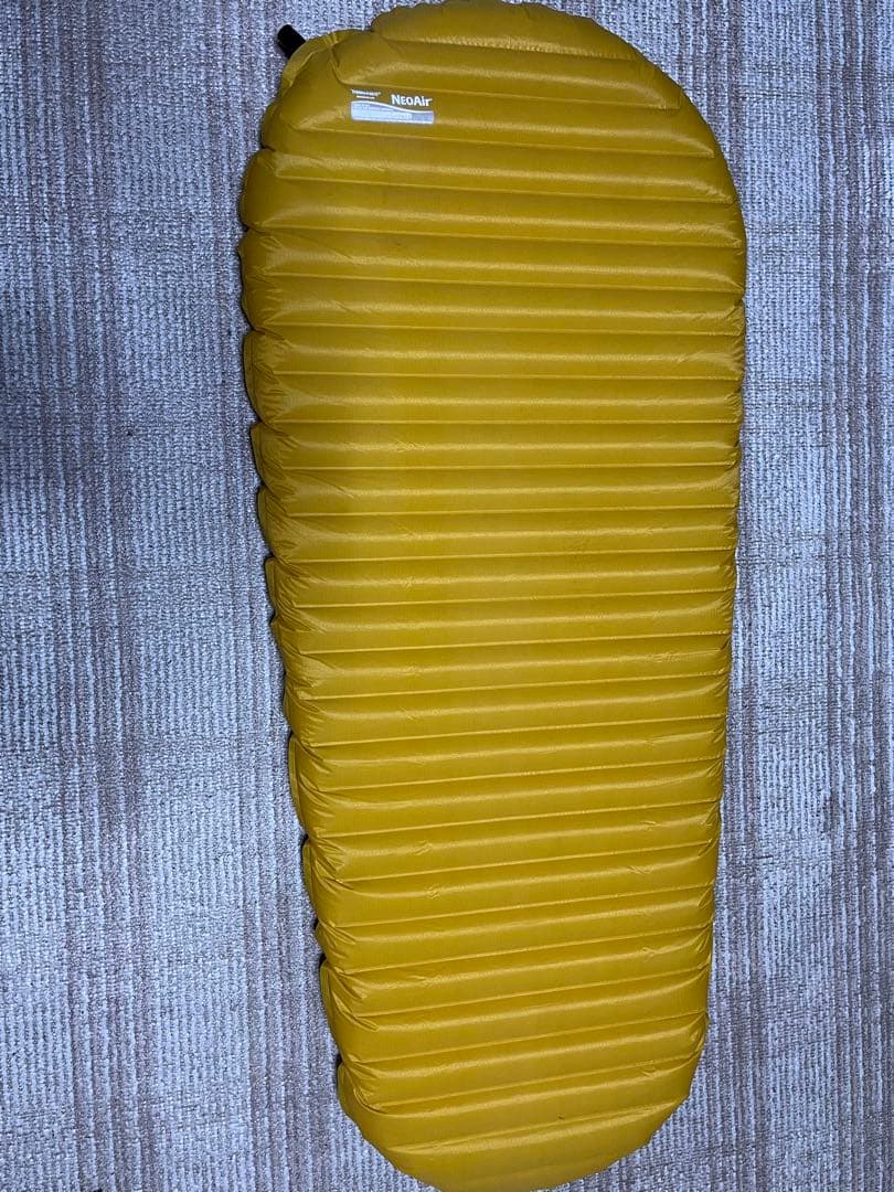 NeoAir寝袋マット 軽量113×49cm 中古