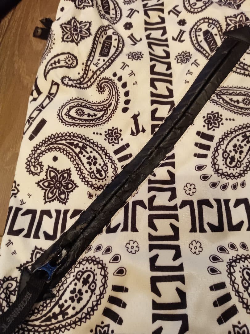 最終 TECHNINE バンダナ柄 スタジャン 激シブ スノーボードウェア S