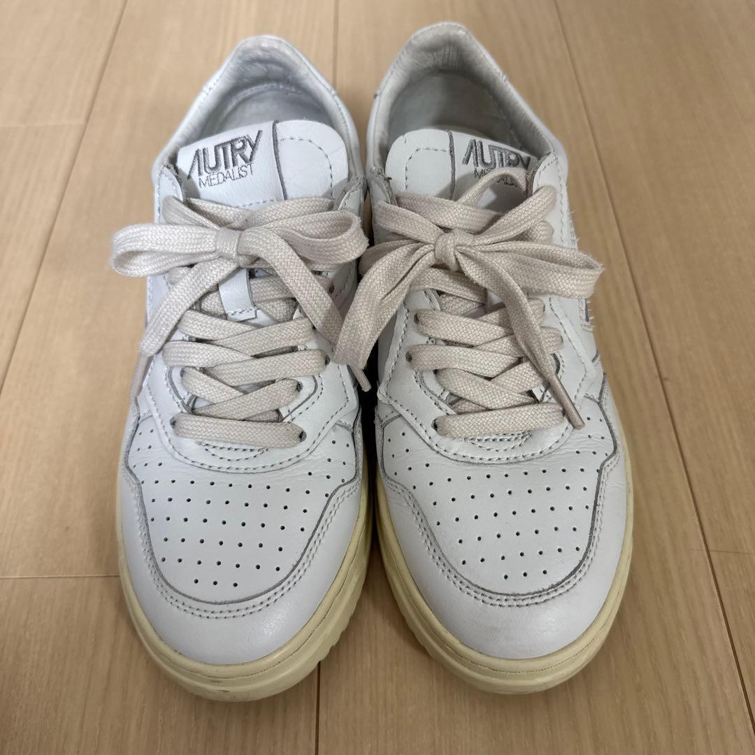 AUTRY/オートリー MEDALIST LOW WOM 24cm