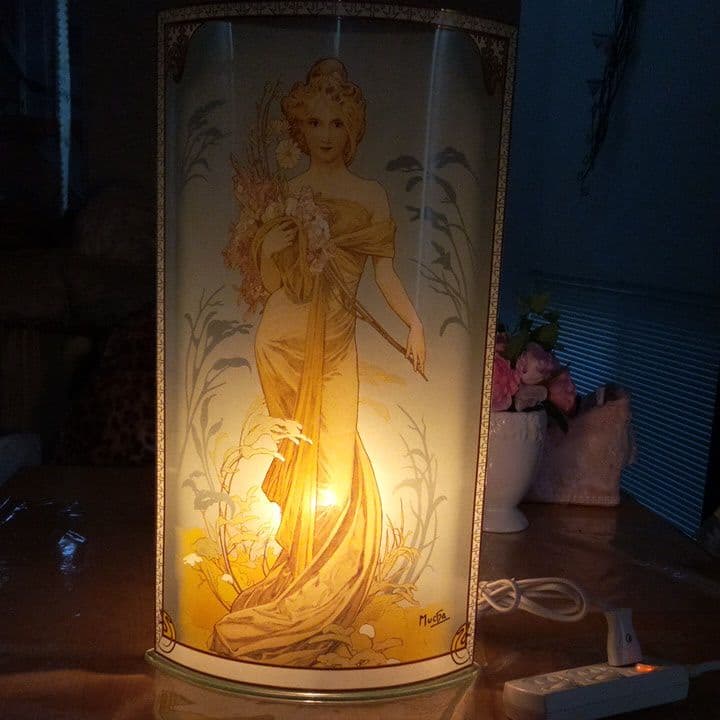 ミュシャ　Mucha　ガラススタンドライト