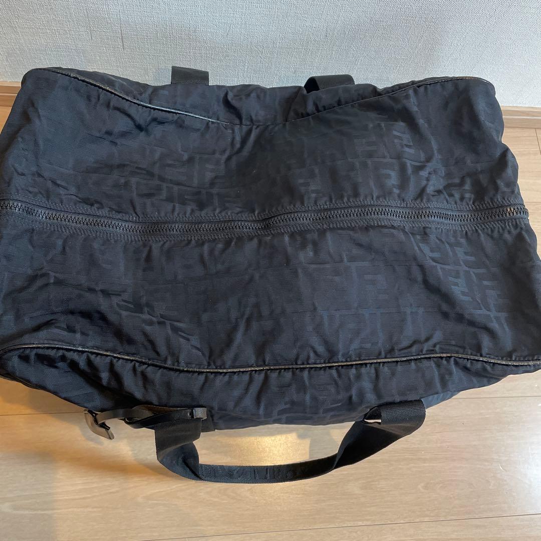 FENDI フェンディ　ボストンバッグ　 ズッカ柄 ブラック　黒