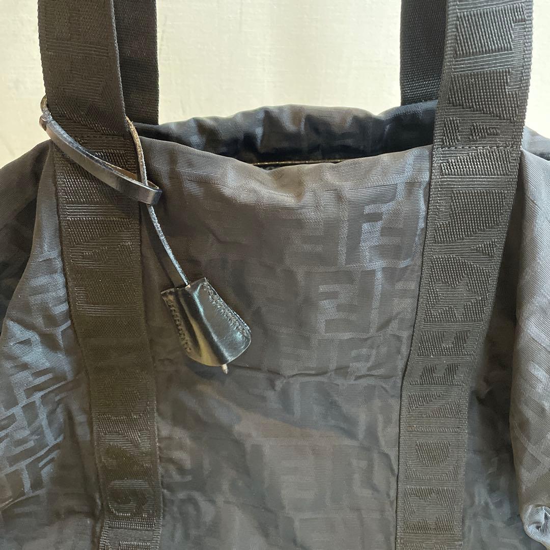 FENDI フェンディ　ボストンバッグ　 ズッカ柄 ブラック　黒